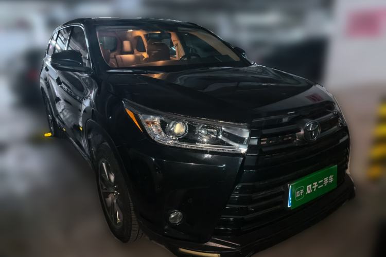 Used Toyota Highlander 2018 2.0T Two-Wheel Drive Elite Version 5 Seats China VI Standard Front Right 45 Deg