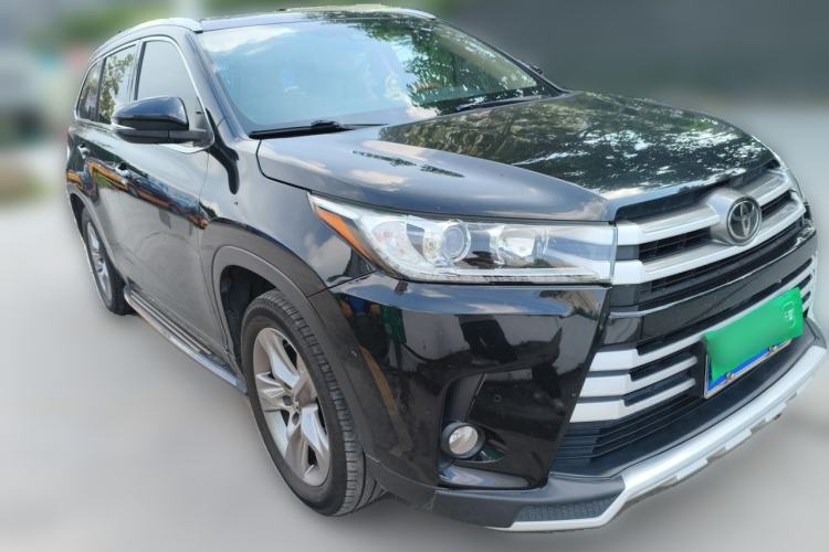 Used Toyota Highlander 2018 2.0T Four-Wheel Drive Luxury Edition 7 Seats China V Emission Standard Front Right 45 Deg
