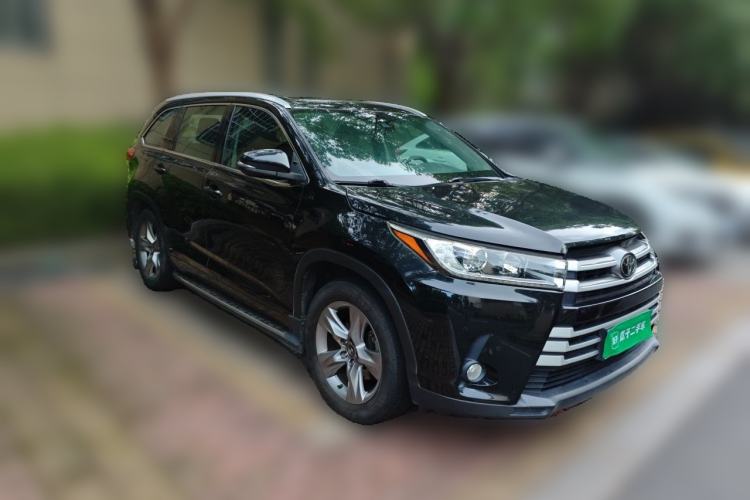 Used Toyota Highlander 2018 2.0T Four-Wheel Drive Luxury Edition 7 Seats China V Emission Standard Front Right 45 Deg