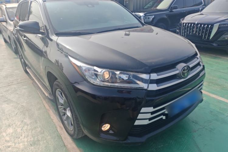 Used Toyota Highlander 2018 2.0T Four-Wheel Drive Luxury Version 7 Seats China VI Standard Front Right 45 Deg