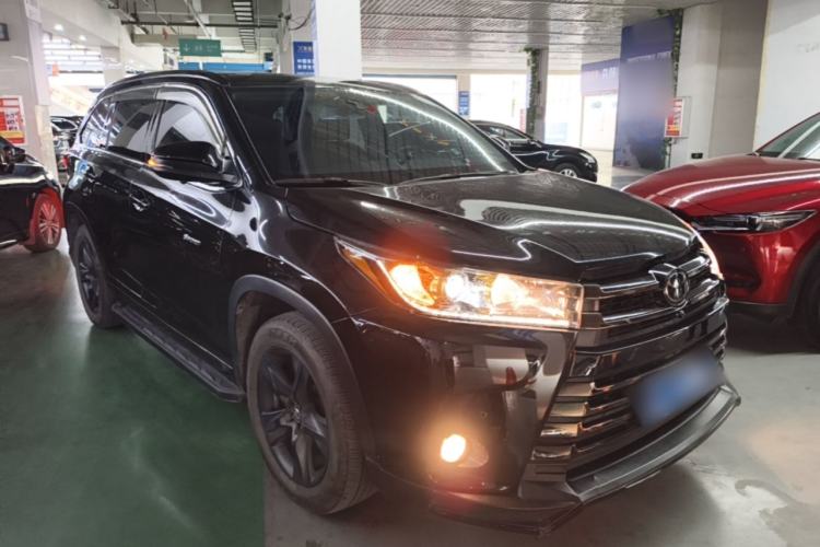Used Toyota Highlander 2018 2.0T Four-Wheel Drive Knight Edition 7 Seats China VI Standard Front Right 45 Deg