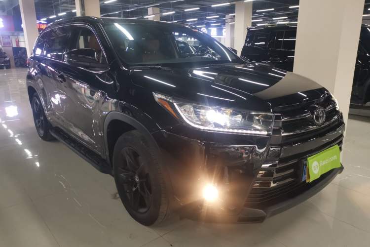 Used Toyota Highlander 2018 2.0T Four-Wheel Drive Knight Edition 7 Seats China VI Standard Front Right 45 Deg