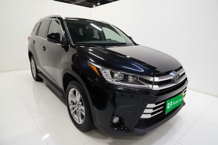 Used Toyota Highlander 2018 2.0T Four-Wheel Drive Luxury Version 7 Seats China VI Standard Front Right 45 Deg