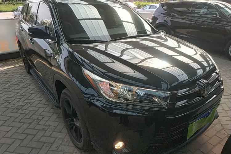 Used Toyota Highlander 2018 2.0T Four-Wheel Drive Knight Edition 7 Seats China VI Standard Front Right 45 Deg