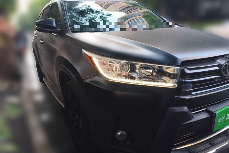 Used Toyota Highlander 2018 2.0T Four-Wheel Drive Prestige Version 7 Seats China VI Standard Front Right 45 Deg