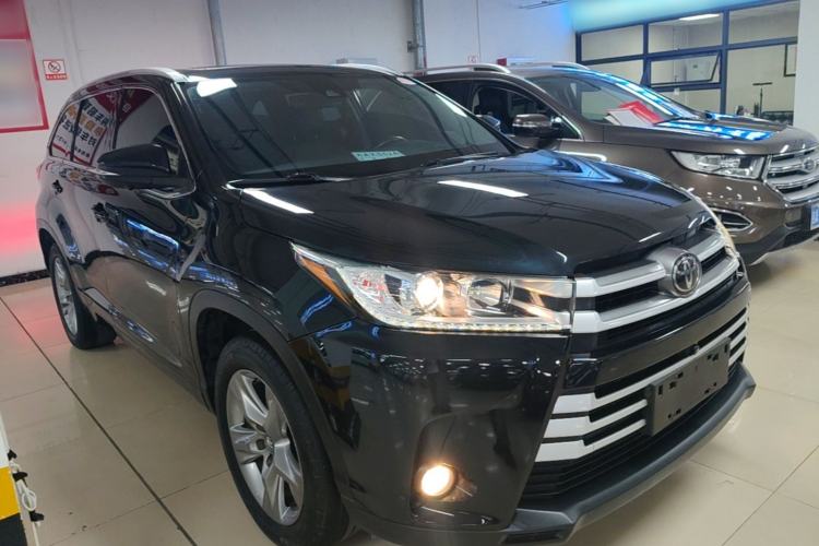 Used Toyota Highlander 2018 2.0T Four-Wheel Drive Luxury Version 7 Seats China VI Standard Front Right 45 Deg