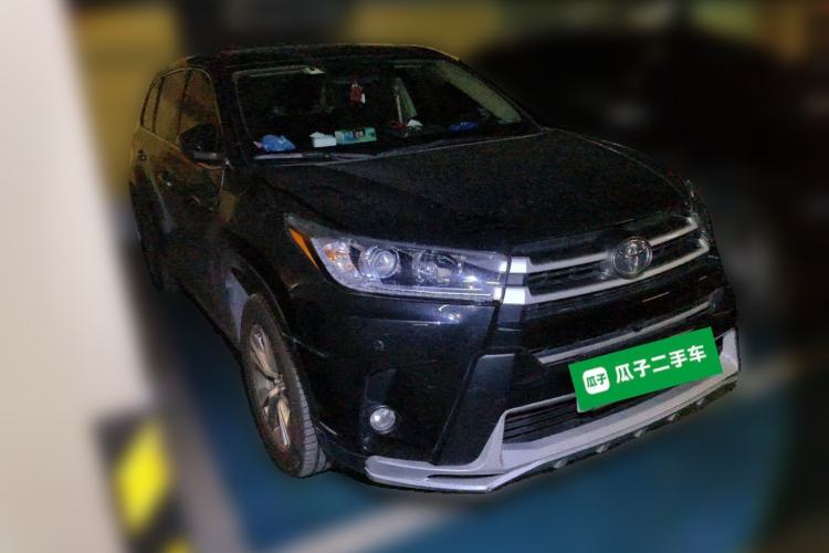 Used Toyota Highlander 2018 2.0T Two-Wheel Drive Elite Edition 7 Seats China VI Standard Front Right 45 Deg