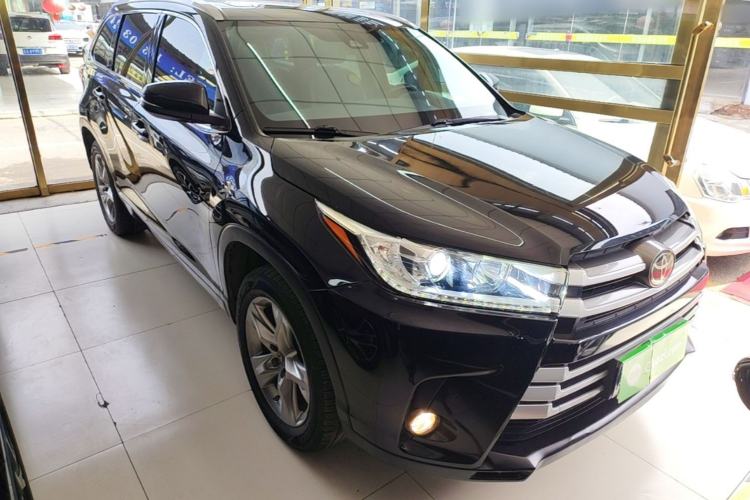 Used Toyota Highlander 2018 2.0T Four-Wheel Drive Luxury Version 7 Seats China VI Standard Front Right 45 Deg