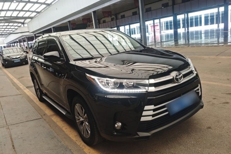Used Toyota Highlander 2018 2.0T Four-Wheel Drive Elite Edition 7 Seats China VI Standard Front Right 45 Deg
