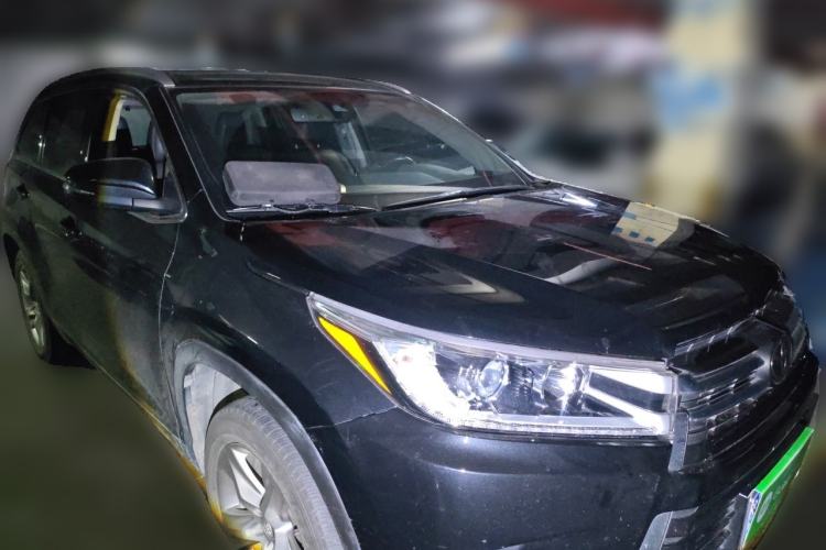 Used Toyota Highlander 2018 2.0T Four-Wheel Drive Prestige Version 7 Seats China V Emission Standard Front Right 45 Deg
