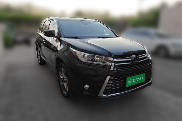 Used Toyota Highlander 2018 2.0T Four-Wheel Drive Prestige Version 7 Seats China V Emission Standard Front Right 45 Deg
