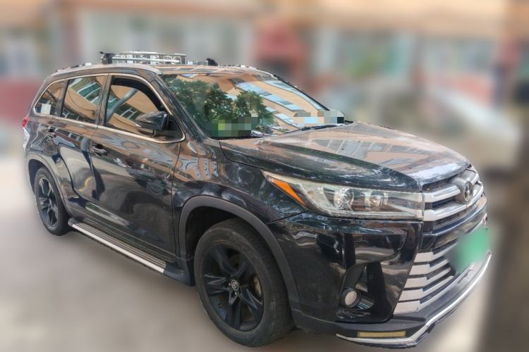 Used Toyota Highlander 2018 2.0T Four-Wheel Drive Luxury Edition 7 Seats China V Emission Standard Front Right 45 Deg