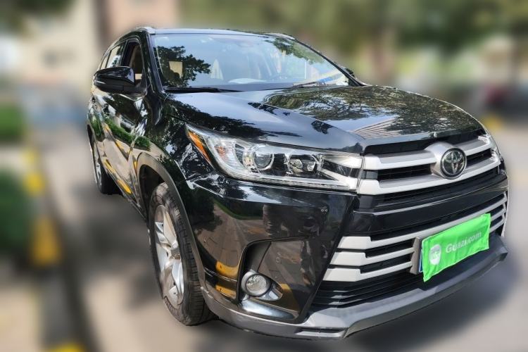 Used Toyota Highlander 2018 2.0T Four-Wheel Drive Luxury Edition 7 Seats China V Emission Standard Front Right 45 Deg