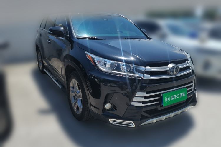 Used Toyota Highlander 2018 2.0T Four-Wheel Drive Luxury Edition 7 Seats China V Emission Standard Front Right 45 Deg