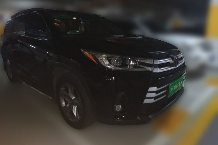 Used Toyota Highlander 2018 2.0T Four-Wheel Drive Luxury Edition 7 Seats China V Emission Standard Front Right 45 Deg