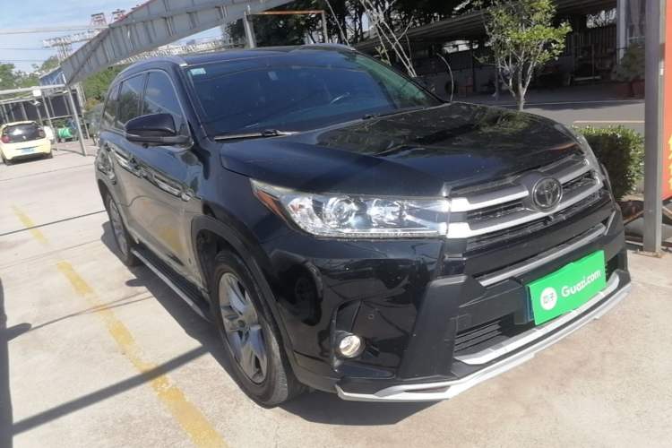 Used Toyota Highlander 2018 2.0T Four-Wheel Drive Luxury Edition 7 Seats China V Emission Standard Front Right 45 Deg
