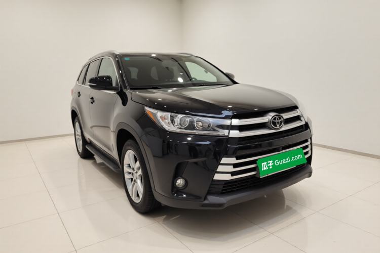 Used Toyota Highlander 2018 2.0T Four-Wheel Drive Luxury Version 7 Seats China VI Standard Front Right 45 Deg