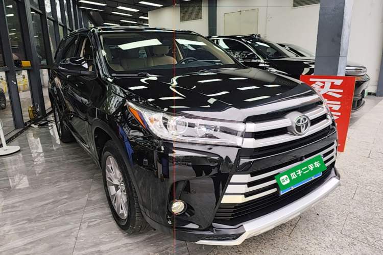 Used Toyota Highlander 2018 2.0T Two-Wheel Drive Elite Edition 7 Seats China VI Standard Front Right 45 Deg