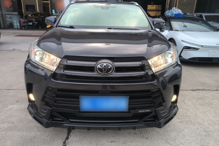 Used Toyota Highlander 2018 2.0T Four-Wheel Drive Luxury Version 7 Seats China VI Standard Front