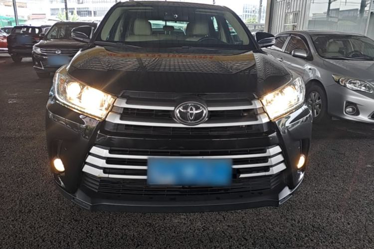Used Toyota Highlander 2018 2.0T Two-Wheel Drive Elite Version 5 Seats China VI Standard Front