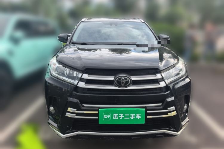 Used Toyota Highlander 2018 2.0T Two-Wheel-Drive Luxury Edition 7 Seats Emission Standard China V Front
