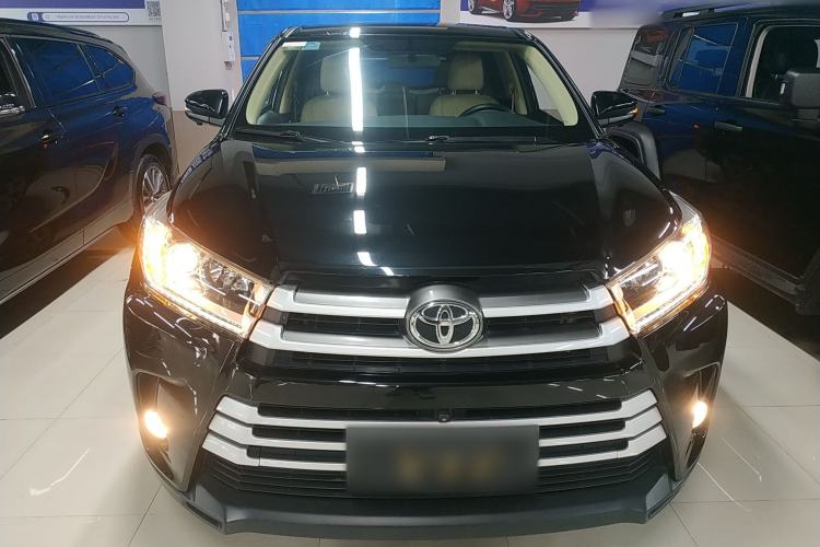 Used Toyota Highlander 2018 2.0T Four-Wheel Drive Elite Edition 7 Seats China VI Standard Front