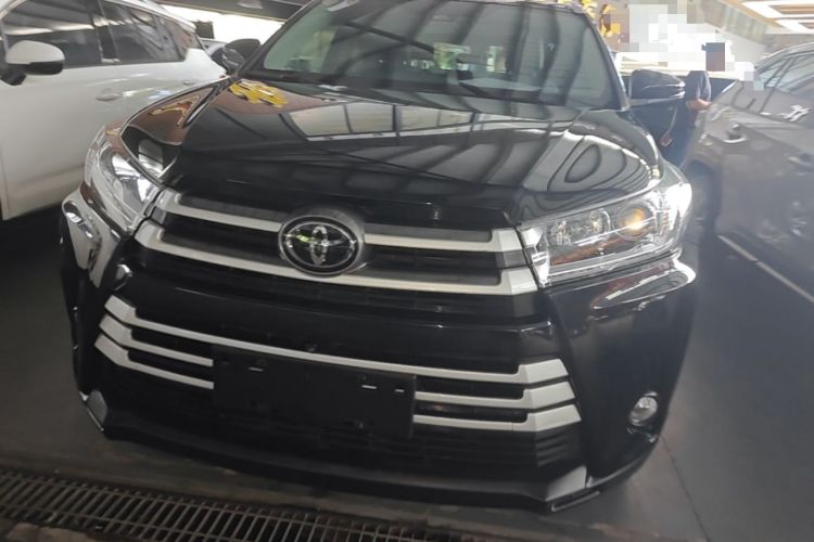 Used Toyota Highlander 2018 2.0T Four-Wheel Drive Luxury Version 7 Seats China VI Standard Front