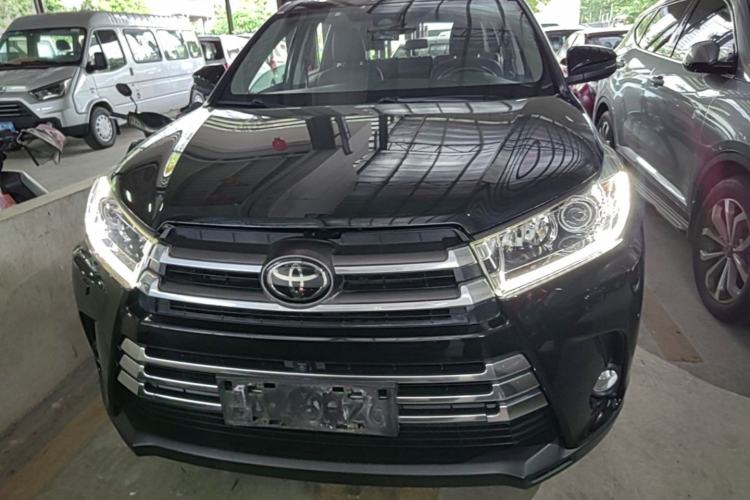 Used Toyota Highlander 2018 2.0T Four-Wheel Drive Ultimate Edition 7-Seater Emission Standard China V Front