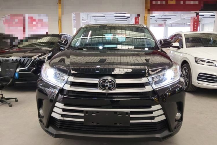 Used Toyota Highlander 2018 2.0T Four-Wheel Drive Luxury Version 7 Seats China VI Standard Front