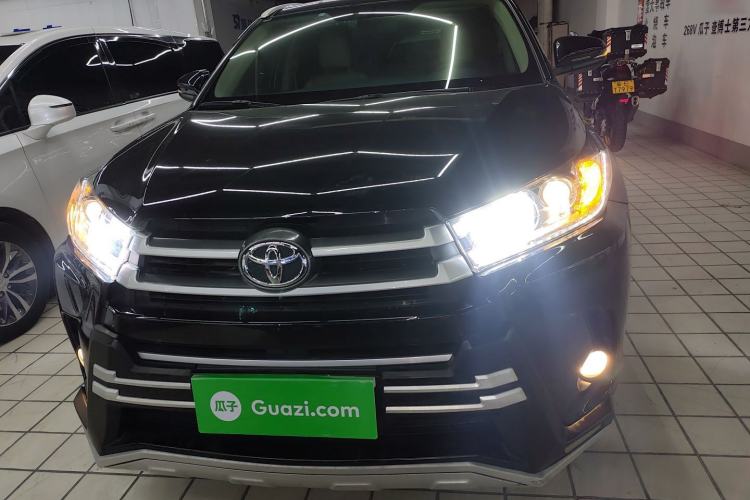 Used Toyota Highlander 2018 2.0T Four-Wheel Drive Elite Edition 7 Seats China VI Standard Front