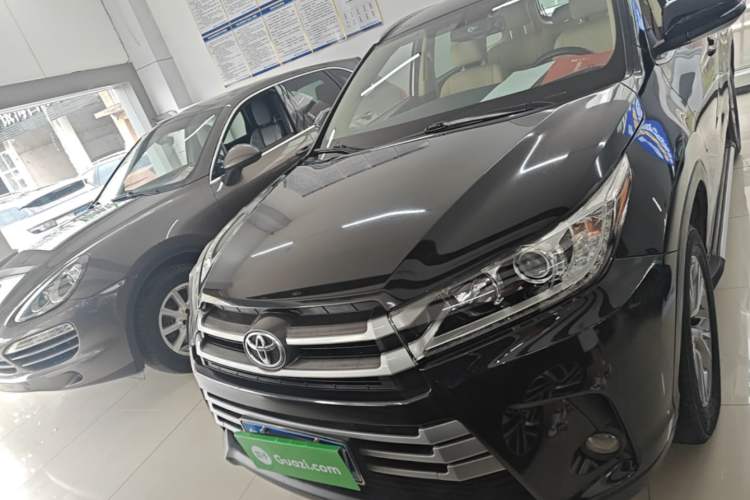 Used Toyota Highlander 2018 2.0T Two-Wheel Drive Elite Edition 7 Seats Emission Standard China V Front