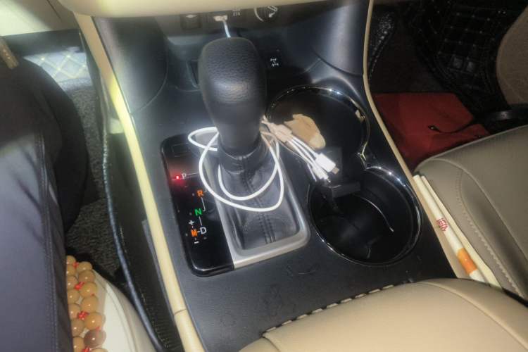 Used Toyota Highlander 2018 2.0T Four-Wheel Drive Elite Edition 7 Seats China VI Standard Gear Lever