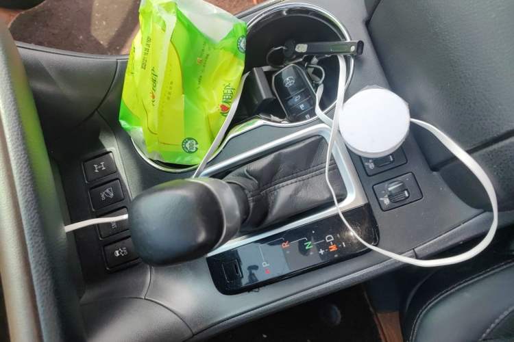 Used Toyota Highlander 2018 2.0T Four-Wheel Drive Prestige Version 7 Seats China VI Standard Gear Lever