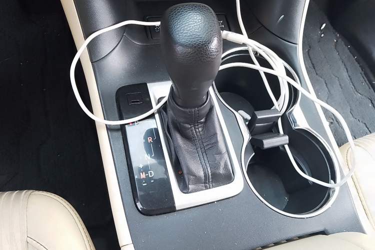Used Toyota Highlander 2018 2.0T Four-Wheel Drive Elite Edition 7 Seats China V Standard Gear Lever
