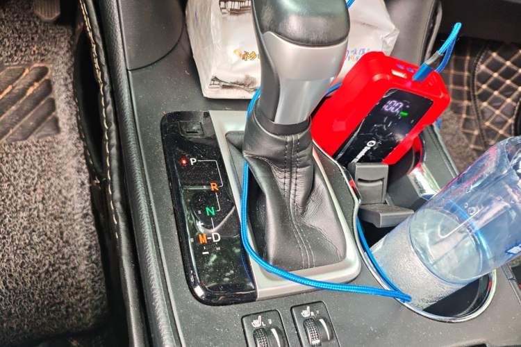 Used Toyota Highlander 2018 2.0T Four-Wheel Drive Prestige Version 7 Seats China VI Standard Gear Lever