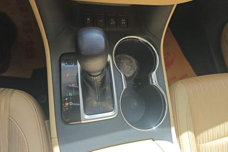 Used Toyota Highlander 2018 2.0T Four-Wheel Drive Elite Edition 7 Seats China VI Standard Gear Lever