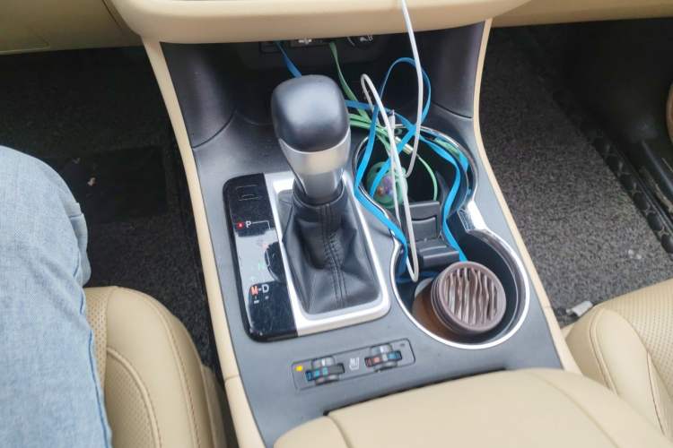 Used Toyota Highlander 2018 2.0T Four-Wheel Drive Ultimate Edition 7-Seater Emission Standard China V Gear Lever