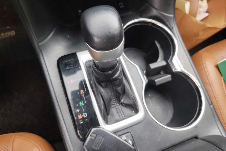 Used Toyota Highlander 2018 2.0T Four-Wheel Drive Knight Edition 7 Seats China VI Standard Gear Lever