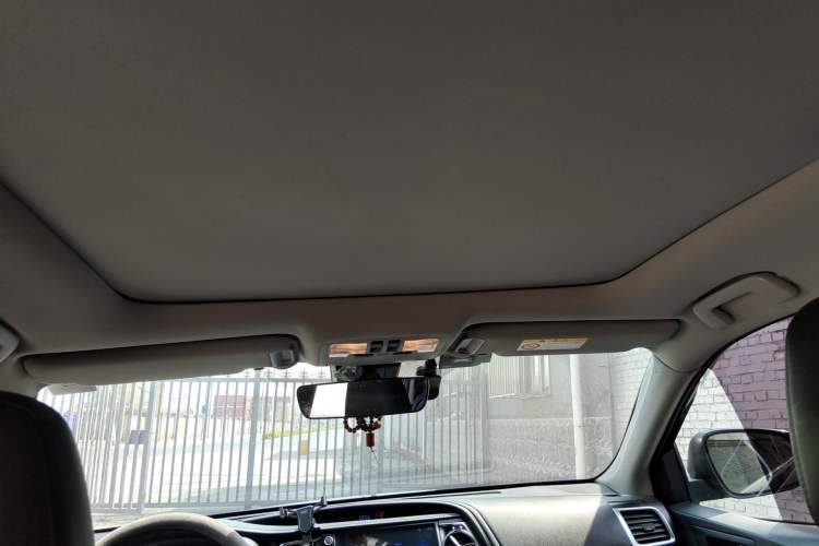 Used Toyota Highlander 2018 2.0T Four-Wheel Drive Luxury Version 7 Seats China VI Standard Headliner