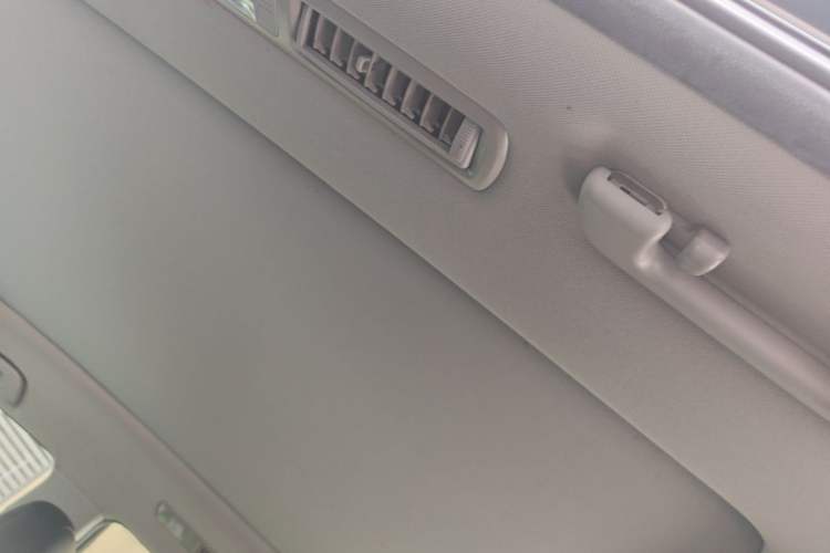 Used Toyota Highlander  Headliner