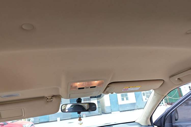 Used Toyota Highlander 2018 2.0T Two-Wheel Drive Elite Version 5 Seats China VI Standard Headliner