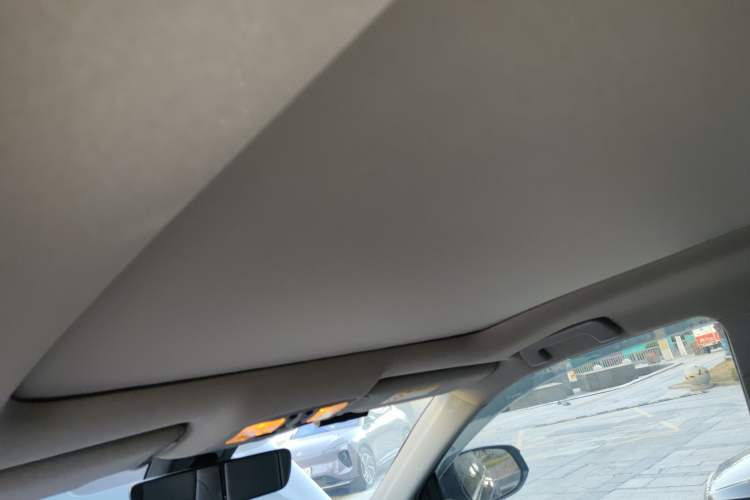 Used Toyota Highlander 2018 2.0T Four-Wheel Drive Luxury Version 7 Seats China VI Standard Headliner