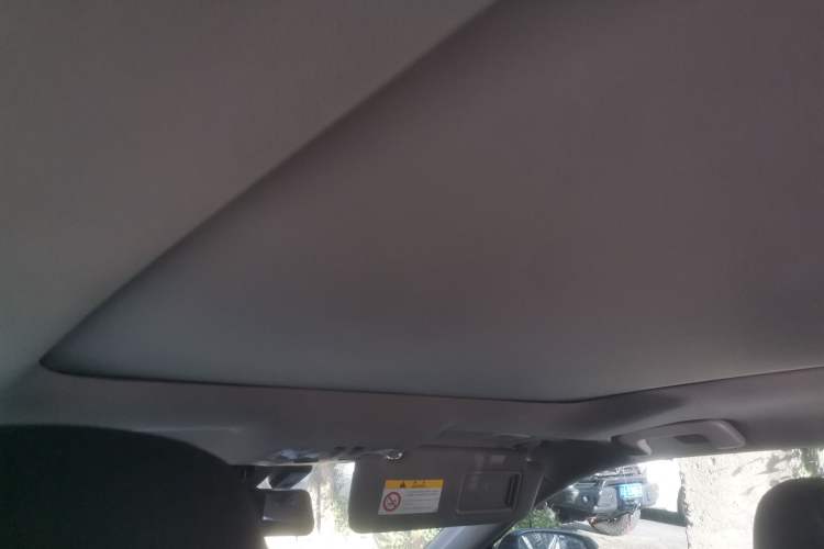 Used Toyota Highlander 2018 2.0T Four-Wheel Drive Prestige Version 7 Seats China VI Standard Headliner