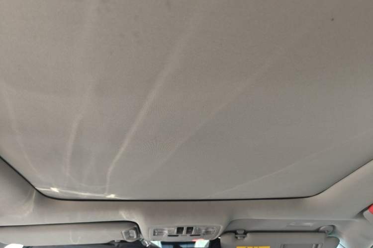 Used Toyota Highlander 2018 2.0T Four-Wheel Drive Prestige Version 7 Seats China V Emission Standard Headliner