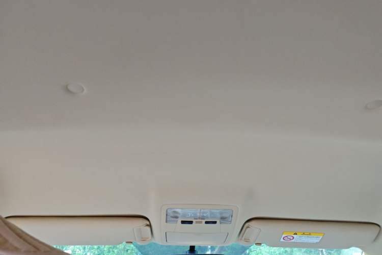 Used Toyota Highlander 2018 2.0T Four-Wheel Drive Elite Edition 7 Seats China VI Standard Headliner