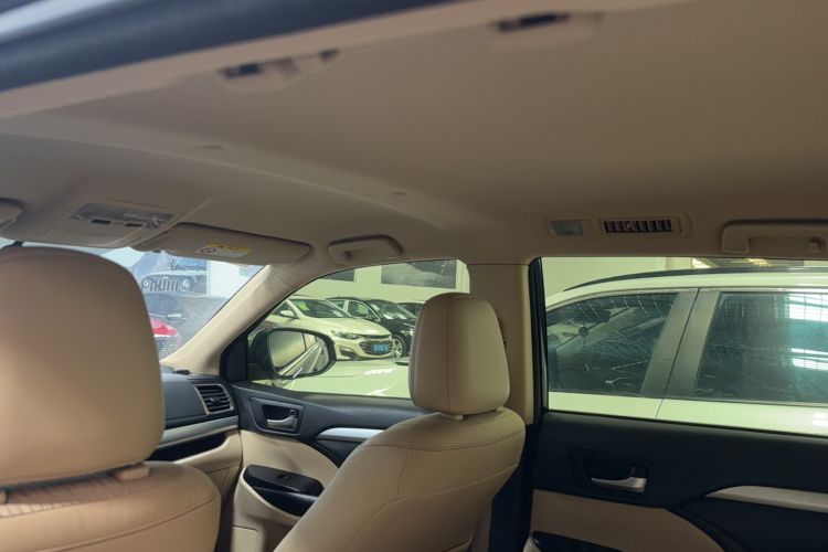 Used Toyota Highlander 2018 2.0T Four-Wheel Drive Elite Edition 7 Seats China V Standard Headliner