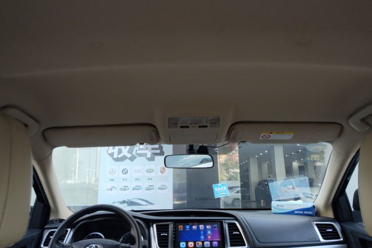 Used Toyota Highlander 2018 2.0T Two-Wheel Drive Elite Version 5 Seats China VI Standard Headliner
