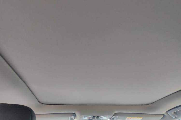 Used Toyota Highlander 2018 2.0T Four-Wheel Drive Supreme Edition 7-Seater China VI Headliner