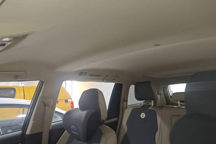 Used Toyota Highlander 2018 2.0T Four-Wheel Drive Elite Edition 7 Seats China VI Standard Headliner