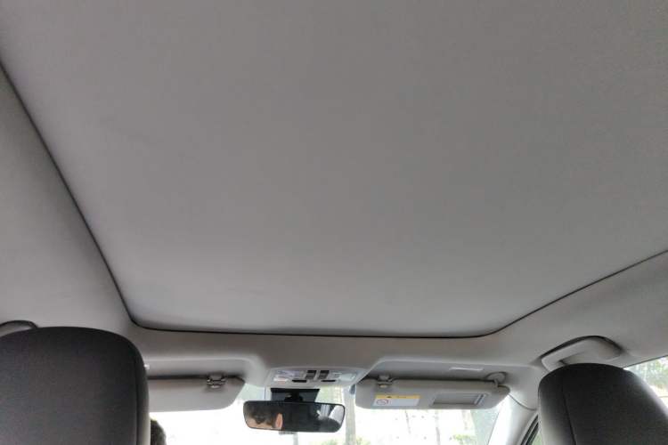 Used Toyota Highlander 2018 2.0T Four-Wheel Drive Luxury Version 7 Seats China VI Standard Headliner